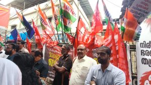 Madhyamam Journalists protest