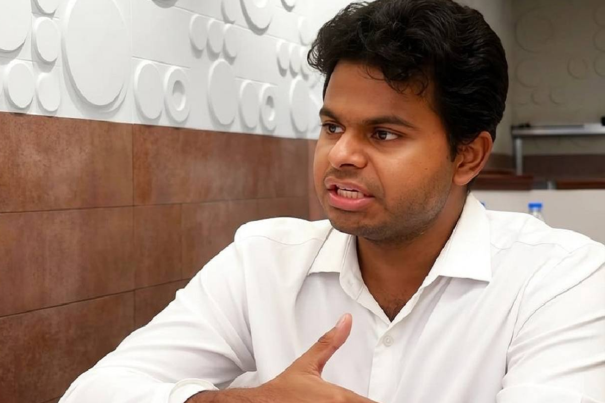 Vijay Reddy Mallangi.