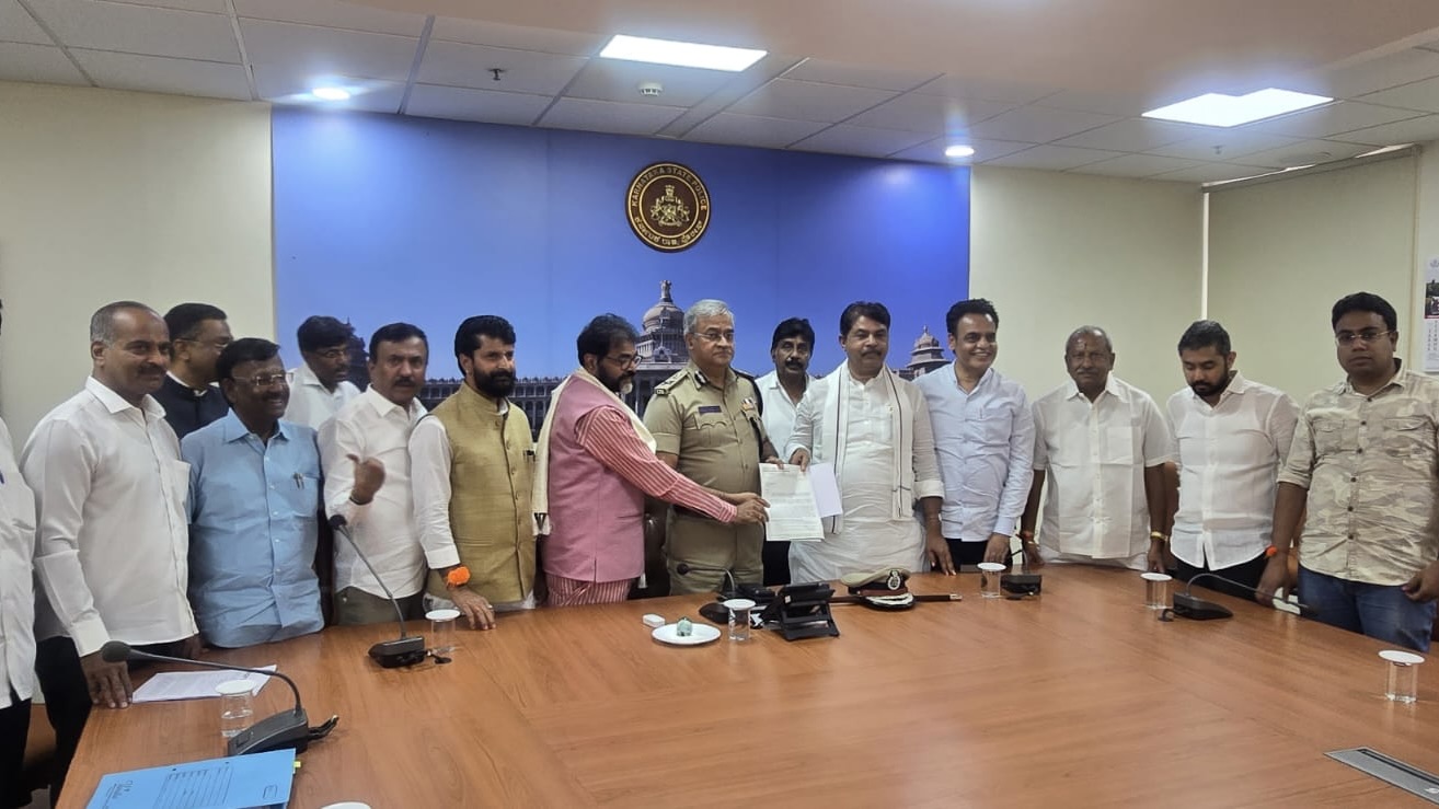 ‘Congress protecting votes of Bangladeshis, Pakistanis’: BJP seeks FIR against K’taka CM Shivakumar for dharna at EC office