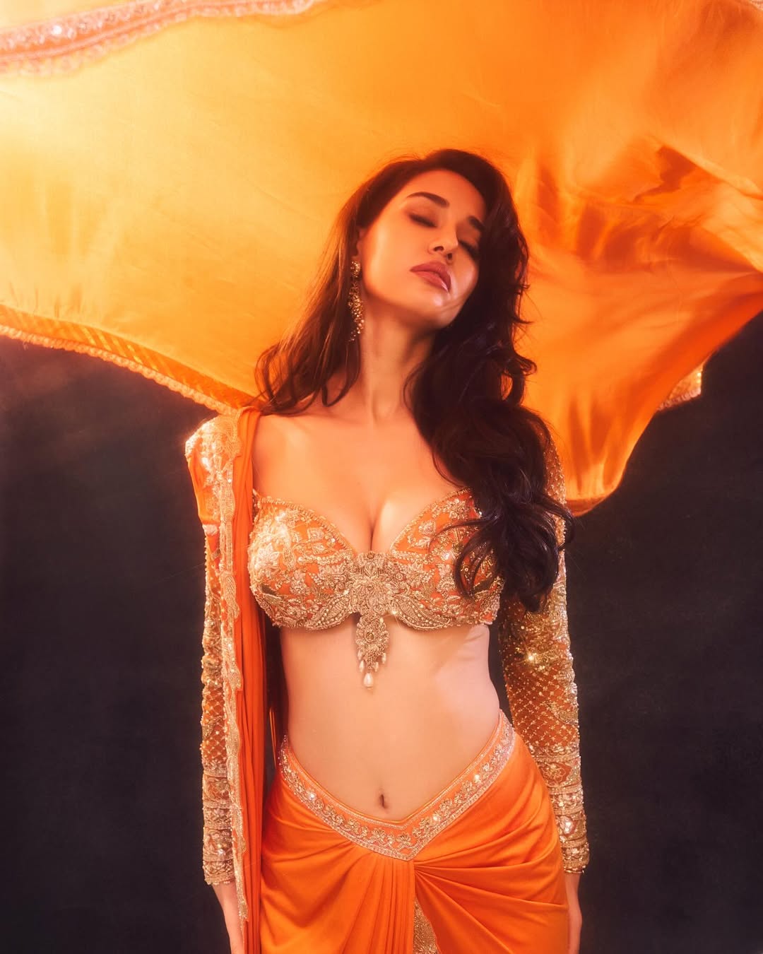 Disha Patani ప్రభాస్ హీరోగా కల్కి సినిమాలో నటించింది