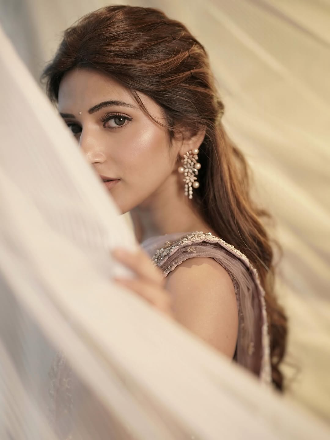 sreeleela శ్రీలీల ప్రస్తుతం ఎంబీబీఎస్ చదువుతోన్న విషయం తెలిసిందే