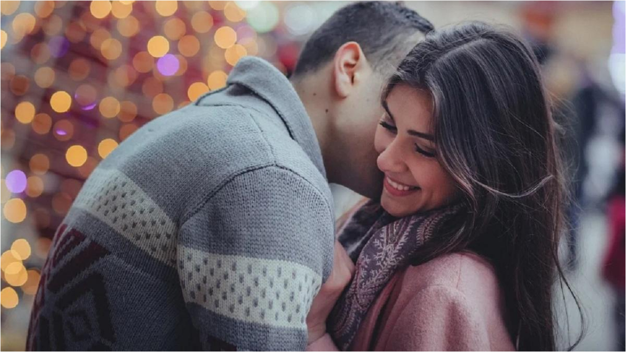 Origin of the kiss: అసలు ముద్దు ఎలా పుట్టిందో మీకు తెలుసా? Origin of the kiss: అసలు ముద్దు ఎలా పుట్టిందో మీకు తెలుసా?
