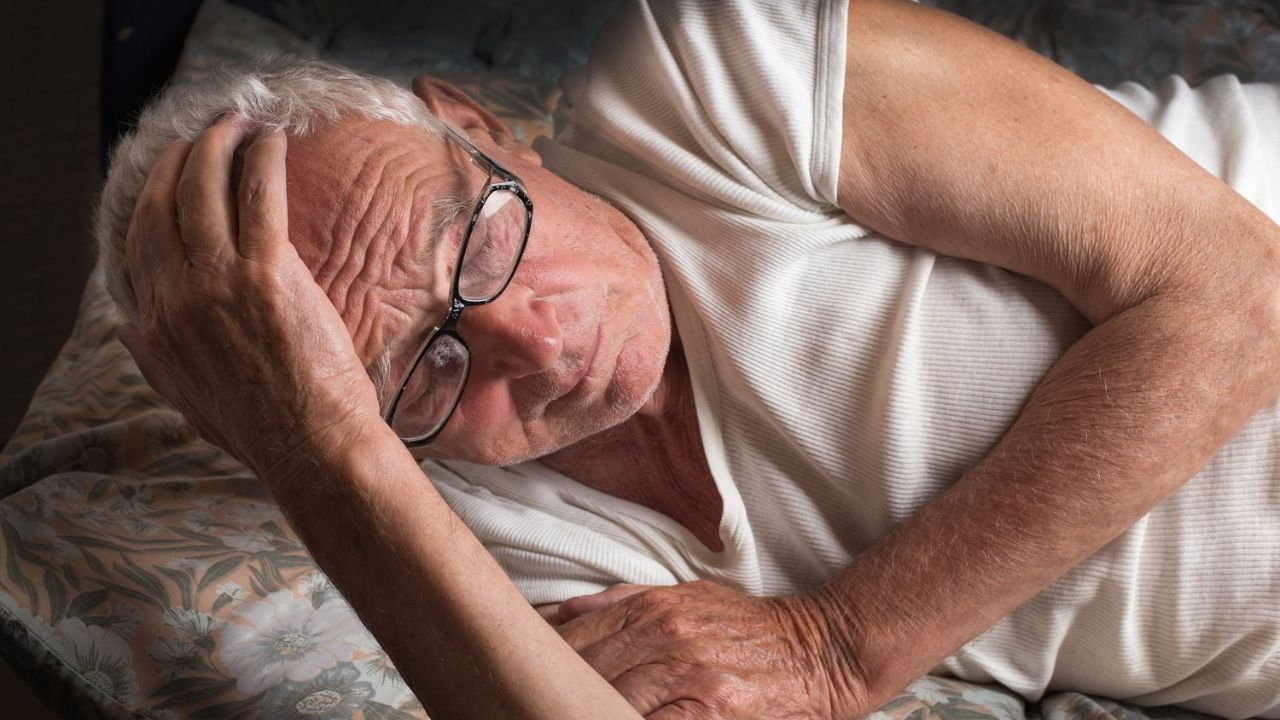 Glasses For Insomnia: నిద్ర పట్టడం లేదా.. అయితే ఈ కళ్లజోడు ధరించండి