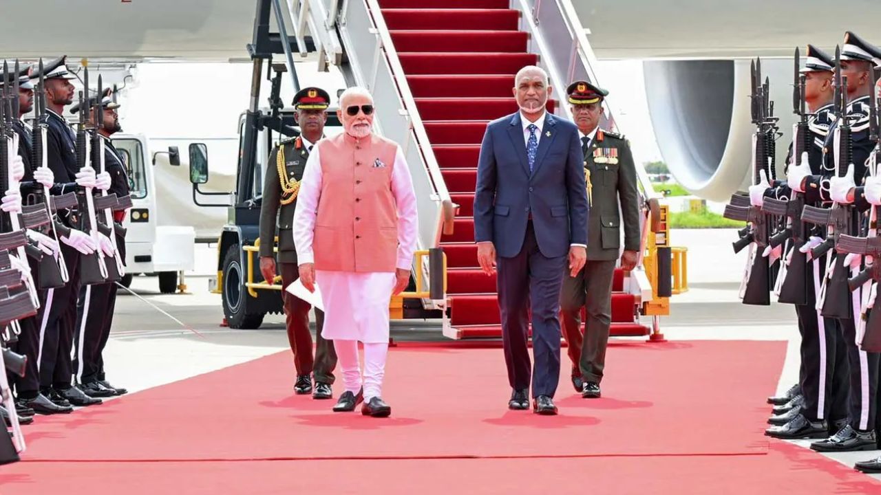 PM Modi Maldives: భారత్ ను శరుణు వేడిన మాల్దీవ్స్
