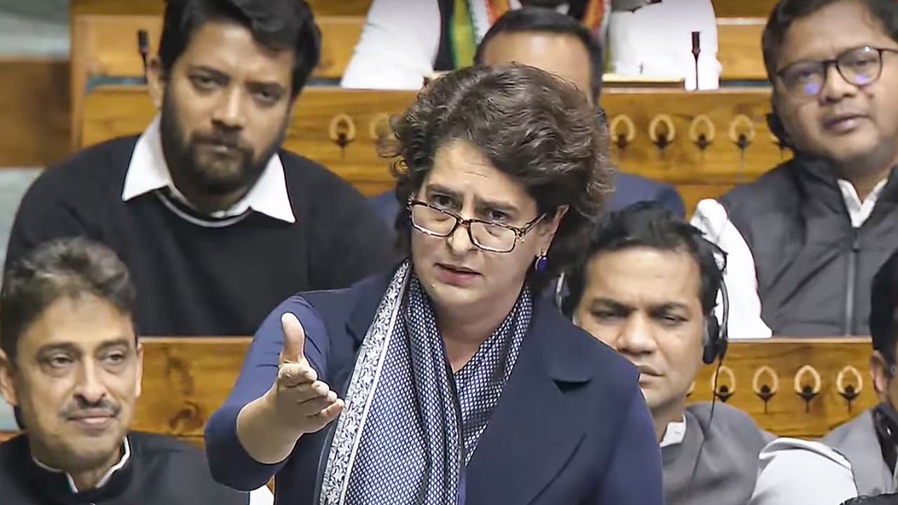 Priyanka Gandhi: మోదీ పై ప్రియాంక గాంధీ సంచలన వ్యాఖ్యలు