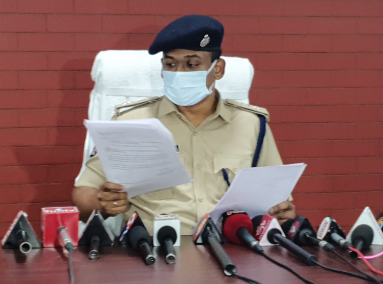 ఆసుపత్రులపై ఎస్పీ సత్యయేసుబాబు సీరియస్ ఆసుపత్రులపై ఎస్పీ సత్యయేసుబాబు సీరియస్