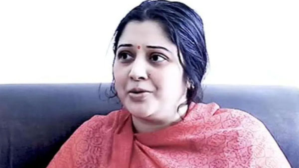 సినిమా నటికి…సినిమా కష్టాలు సినిమా నటికి…సినిమా కష్టాలు