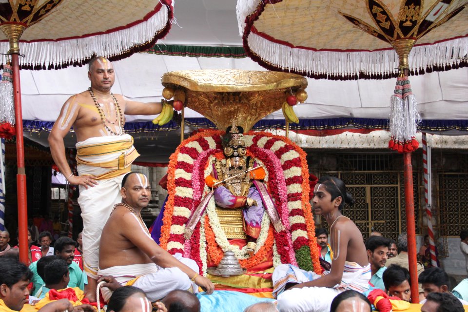 మే 18 నుండి 26వ తేదీ వరకు ఏకాంతంగా శ్రీ గోవిందరాజస్వామి వారి వార్షిక బ్రహ్మోత్సవాలు మే 18 నుండి 26వ తేదీ వరకు ఏకాంతంగా శ్రీ గోవిందరాజస్వామి వారి వార్షిక బ్రహ్మోత్సవాలు