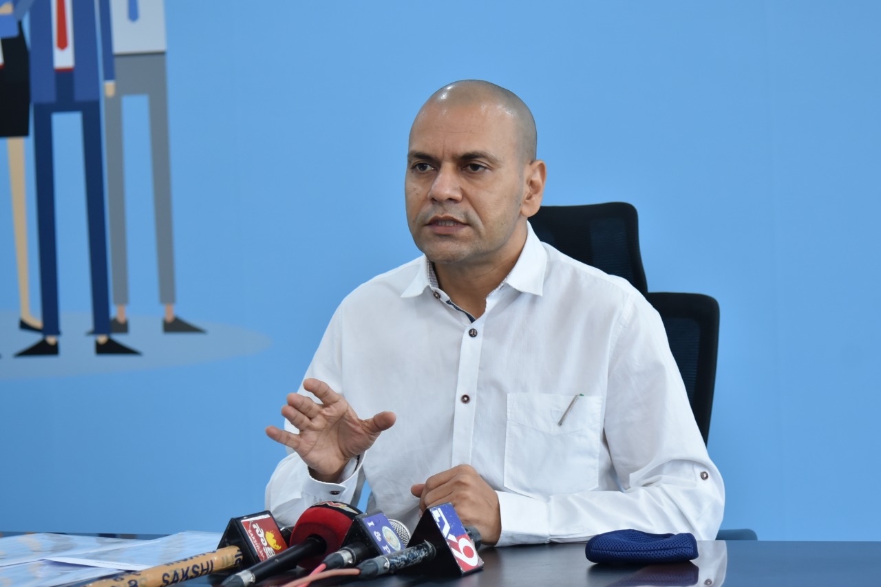 ఆనందయ్య మందును..సంప్రదాయ మందుగా పంపిణీ చేసుకోవొచ్చు… ఆనందయ్య మందును..సంప్రదాయ మందుగా పంపిణీ చేసుకోవొచ్చు…