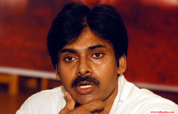 ఫ్లాప్ అవుతుందని పవన్ కళ్యాణ్ తెలిసి కూడా చేసిన సినిమా ఏదో తెలుసా..? ఫ్లాప్ అవుతుందని పవన్ కళ్యాణ్ తెలిసి కూడా చేసిన సినిమా ఏదో తెలుసా..?
