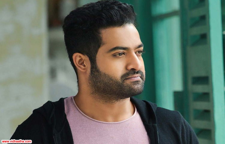 జూనియర్ ఎన్టీఆర్కి కరోనా పాజిటివ్ జూనియర్ ఎన్టీఆర్కి కరోనా పాజిటివ్