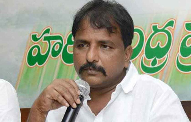 మోదీకి చిత్తశుద్ది ఉంటే..అందరికీ ఉచితంగా వ్యాక్సిన్ ఇవ్వాలి: శైలజానాధ్ మోదీకి చిత్తశుద్ది ఉంటే..అందరికీ ఉచితంగా వ్యాక్సిన్ ఇవ్వాలి: శైలజానాధ్