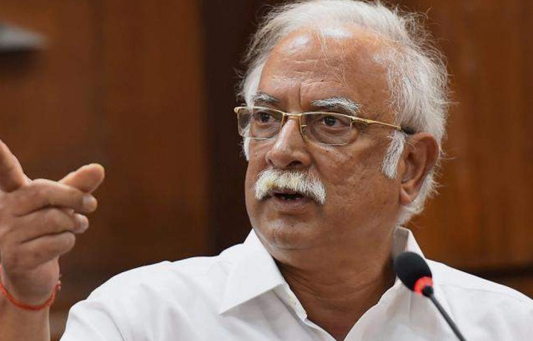 మాన్సాస్ సిబ్బందికి జీతాలివ్వమంటే.. నాపై ఓ ఈవో కేసు పెట్టారు మాన్సాస్ సిబ్బందికి జీతాలివ్వమంటే.. నాపై ఓ ఈవో కేసు పెట్టారు