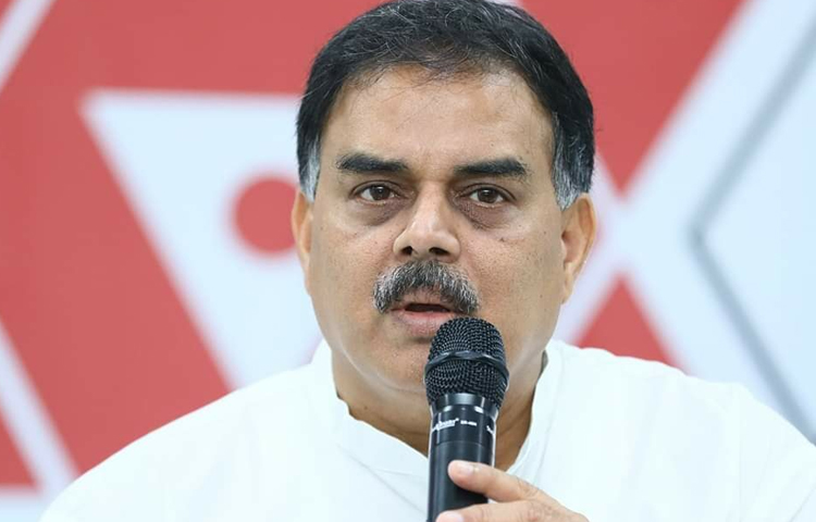 విశాఖ ఉక్కు పరిరక్షణకు అంతా నడుం బిగించాలి విశాఖ ఉక్కు పరిరక్షణకు అంతా నడుం బిగించాలి