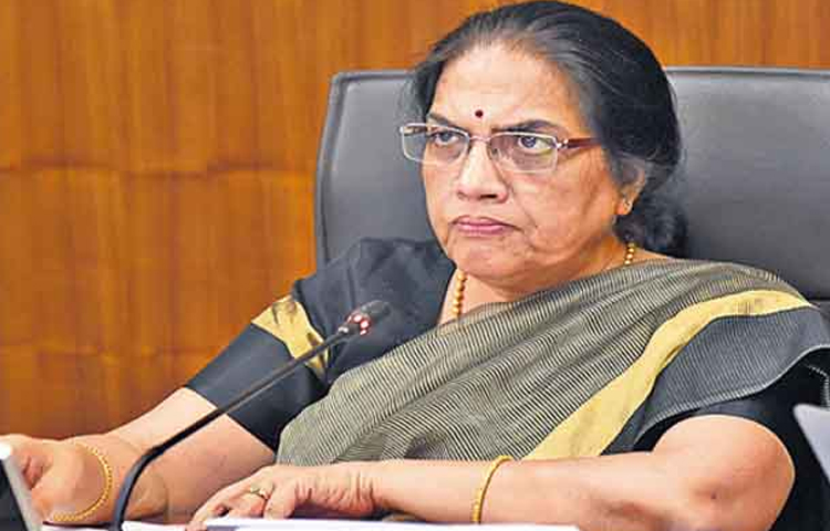ఎన్నికల కమిషన్ నీలం సాహ్నికి ఏపీ హైకోర్టు నోటీసులు ఎన్నికల కమిషన్ నీలం సాహ్నికి ఏపీ హైకోర్టు నోటీసులు