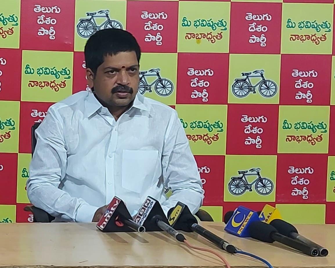 ఆంధ్రప్రదేశ్ లో శాంతి భద్రతలు పూర్తిగా విఫలమయ్యాయి ఆంధ్రప్రదేశ్ లో శాంతి భద్రతలు పూర్తిగా విఫలమయ్యాయి