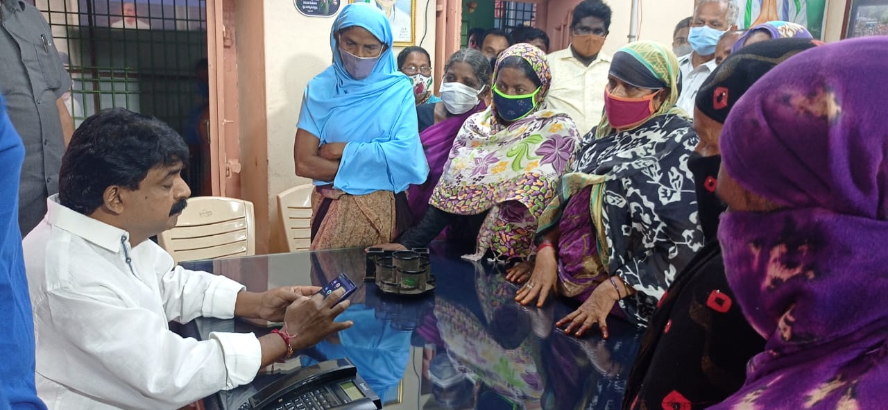 త్వరలో ఏపీఎస్ ఆర్టీసీలో కారుణ్య నియామకాలు..మంత్రి పేర్ని నాని త్వరలో ఏపీఎస్ ఆర్టీసీలో కారుణ్య నియామకాలు..మంత్రి పేర్ని నాని