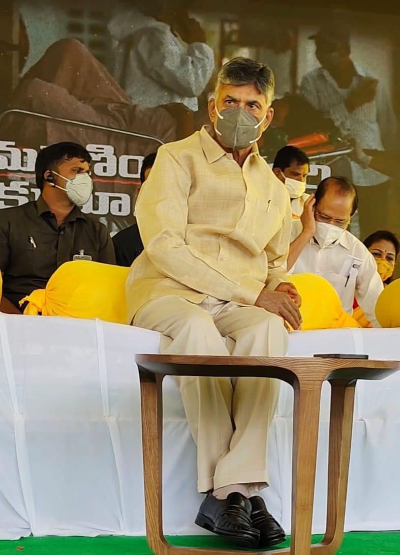ఏపీ వ్యాప్తంగా టీడీపీ నిరసన దీక్ష ఏపీ వ్యాప్తంగా టీడీపీ నిరసన దీక్ష