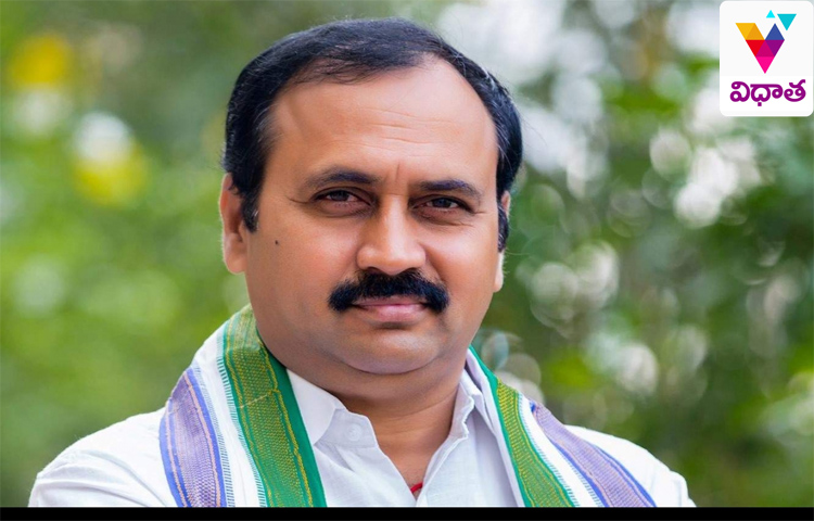 కృష్ణానది కరకట్ట పనులకు సీఎం వైఎస్ జగన్ మరి కాసేపట్లో శంకుస్థాపన కృష్ణానది కరకట్ట పనులకు సీఎం వైఎస్ జగన్ మరి కాసేపట్లో శంకుస్థాపన