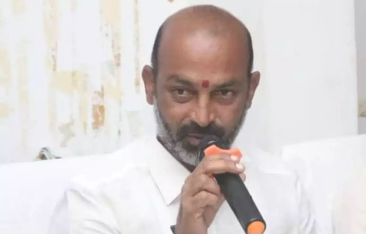ఆది శంకరాచార్యుల సమాధి పునః ప్రతిష్టించడం గొప్ప విషయం ఆది శంకరాచార్యుల సమాధి పునః ప్రతిష్టించడం గొప్ప విషయం