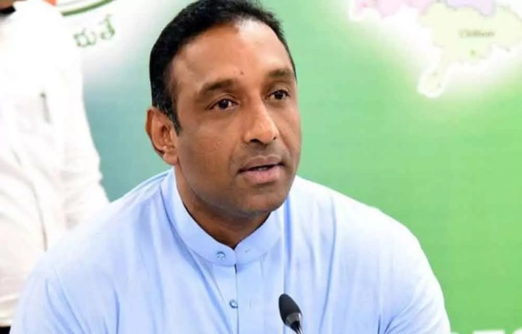 నైపుణ్యం దిశగా తొలి అడుగు.. నైపుణ్యం దిశగా తొలి అడుగు..