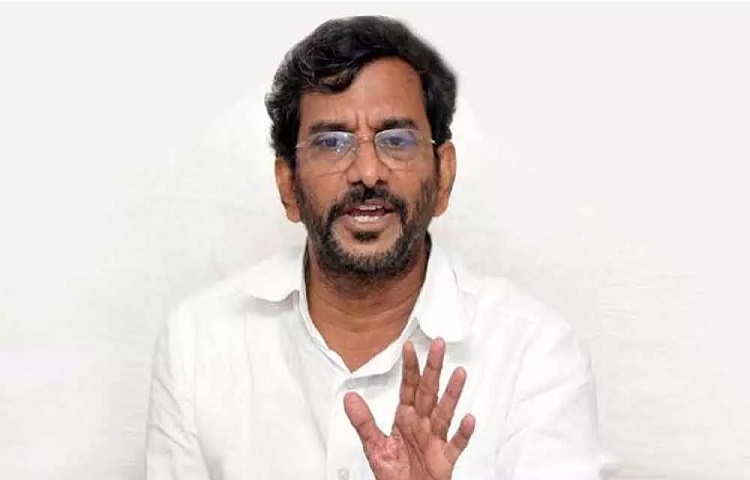 సర్వేపల్లి రిజర్వాయరులో ప్రత్యక్షంగా భారీ దోపిడీ సర్వేపల్లి రిజర్వాయరులో ప్రత్యక్షంగా భారీ దోపిడీ