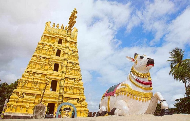 ప్రధాన దేవాలయాల్లో పని చేసే ఉద్యోగుల బదిలీ ప్రధాన దేవాలయాల్లో పని చేసే ఉద్యోగుల బదిలీ