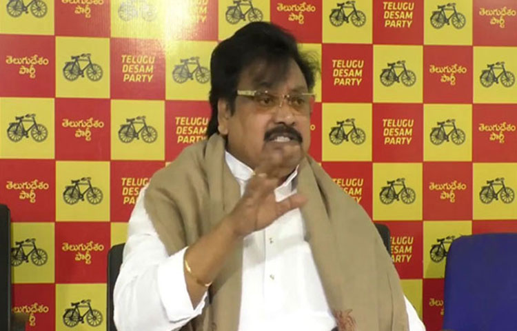 వివేకా కేసులో సీబీఐ ఆయనను అరెస్ట్ చేయబోతుంది: వర్ల రామయ్య వివేకా కేసులో సీబీఐ ఆయనను అరెస్ట్ చేయబోతుంది: వర్ల రామయ్య