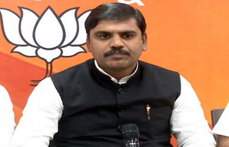 నీటి దొంగలెవరో ఇప్పుడు ప్రజలకు తెలిసిపోయింది: బీజేపీ నేత విష్ణువర్ధన్ రెడ్డి నీటి దొంగలెవరో ఇప్పుడు ప్రజలకు తెలిసిపోయింది: బీజేపీ నేత విష్ణువర్ధన్ రెడ్డి