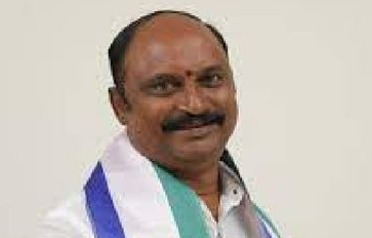 కాపు కార్పొరేషన్ చైర్మన్ గా అడపాశేషు ప్రమాణస్వీకారం కాపు కార్పొరేషన్ చైర్మన్ గా అడపాశేషు ప్రమాణస్వీకారం