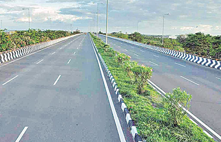 రహదారి పన్ను భారం పదేళ్లు! రహదారి పన్ను భారం పదేళ్లు!