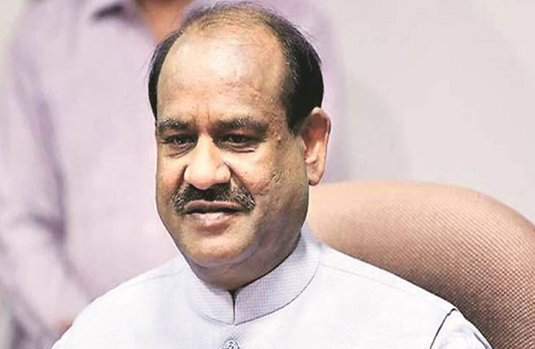 వైసీపీ ఎంపీ గోరంట్ల మాధవ్ పై లోక్ సభ స్పీకర్ ఓమ్ బిర్లాకు ఫిర్యాదు వైసీపీ ఎంపీ గోరంట్ల మాధవ్ పై లోక్ సభ స్పీకర్ ఓమ్ బిర్లాకు ఫిర్యాదు