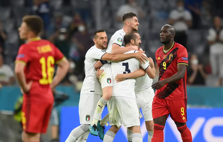 UEFA EURO 2020: సెమీస్లో తలపడేది వీళ్లే! UEFA EURO 2020: సెమీస్లో తలపడేది వీళ్లే!