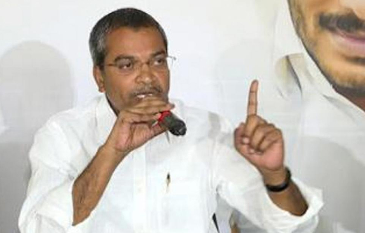 దేవినేని ఉమా డ్రామాలాడుతున్నారు: వసంత కృష్ణ ప్రసాద్ దేవినేని ఉమా డ్రామాలాడుతున్నారు: వసంత కృష్ణ ప్రసాద్