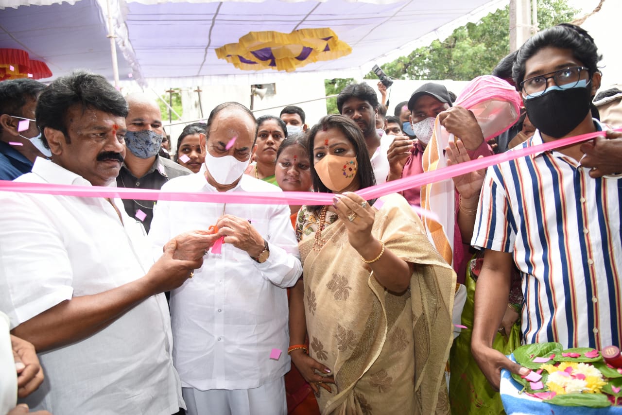 పేద ప్రజల సొంత ఇంటి కల నెరవేర్చిన ఘనత కేసీఆర్ దే..మంత్రి మహమూద్ అలీ పేద ప్రజల సొంత ఇంటి కల నెరవేర్చిన ఘనత కేసీఆర్ దే..మంత్రి మహమూద్ అలీ