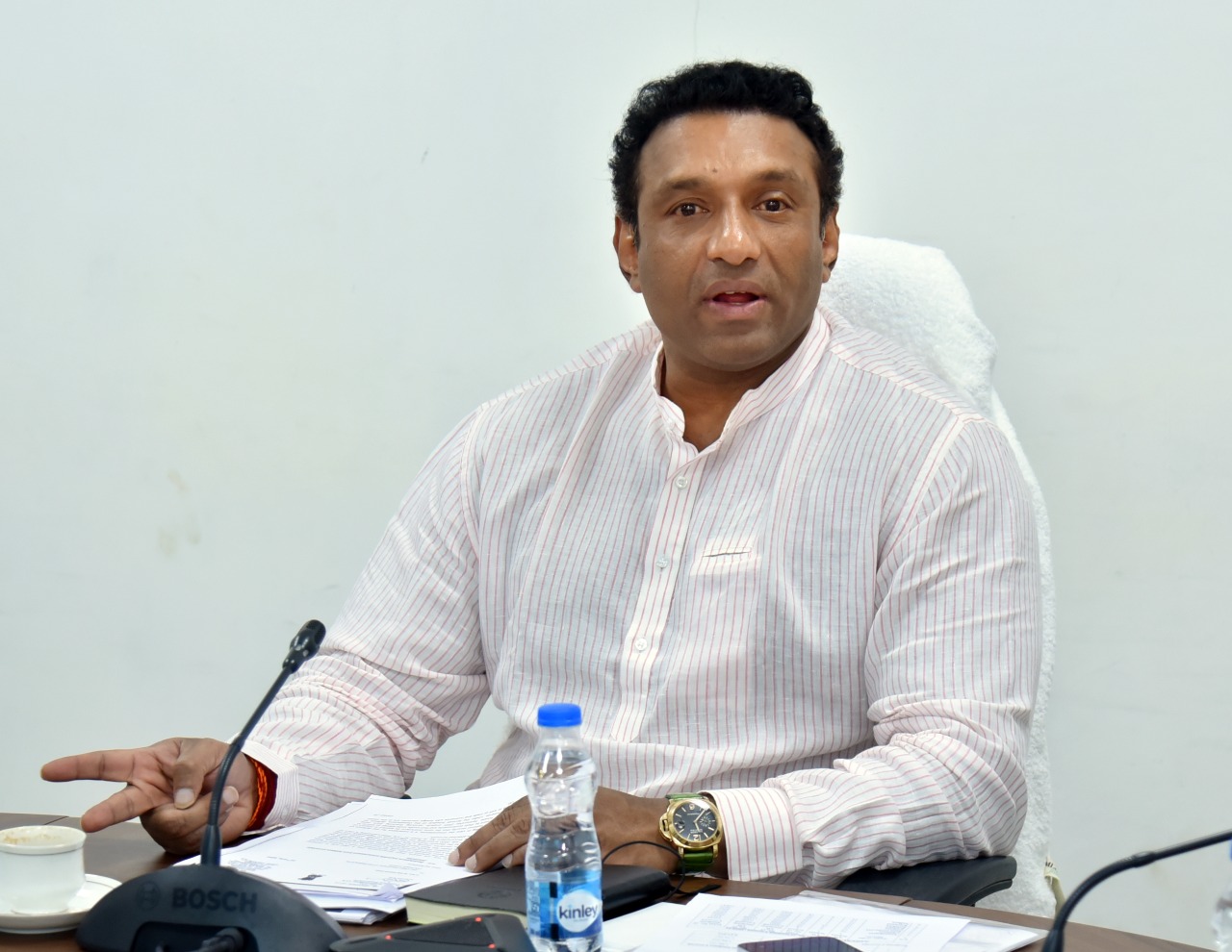 ఏపీలో 2 మల్టీ మోడల్ లాజిస్టిక్ పార్కుల ఏర్పాటు.. మంత్రి మేకపాటి గౌతమ్ రెడ్డి ఏపీలో 2 మల్టీ మోడల్ లాజిస్టిక్ పార్కుల ఏర్పాటు.. మంత్రి మేకపాటి గౌతమ్ రెడ్డి