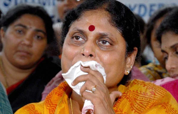 BreakingNews:వైసీపీకి రాజీనామా చేసే ఆలోచనలో వైఎస్ విజయమ్మ BreakingNews:వైసీపీకి రాజీనామా చేసే ఆలోచనలో వైఎస్ విజయమ్మ