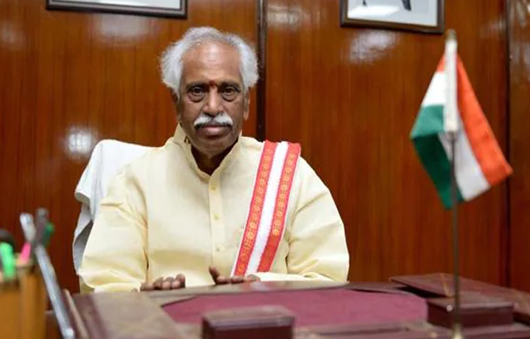 హరియాణా గవర్నర్ గా బాధ్యతలు చేపట్టిన బండారు దత్తా త్రేయ హరియాణా గవర్నర్ గా బాధ్యతలు చేపట్టిన బండారు దత్తా త్రేయ