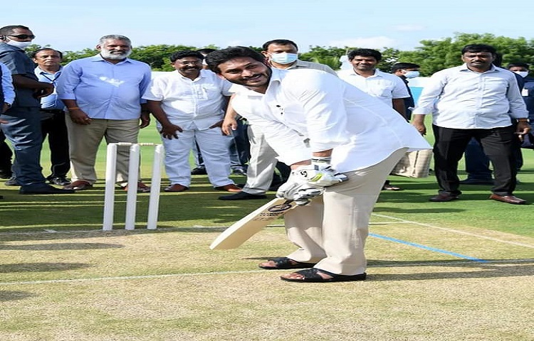 బ్యాట్స్ మెన్ జగన్ బ్యాట్స్ మెన్ జగన్