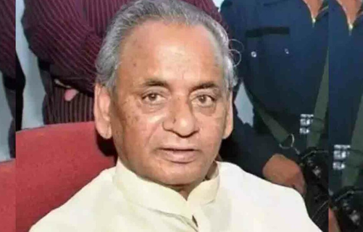 ఆస్పత్రిలో చేరిన యూపీ మాజీ సీఎం కల్యాణ్సింగ్ ఆస్పత్రిలో చేరిన యూపీ మాజీ సీఎం కల్యాణ్సింగ్