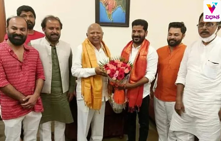 దేవేందర్గౌడ్తో రేవంత్రెడ్డి భేటీ దేవేందర్గౌడ్తో రేవంత్రెడ్డి భేటీ