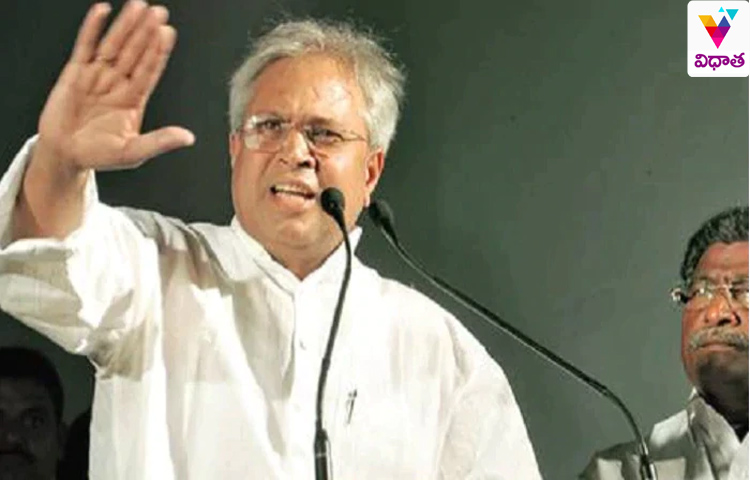 నిర్వాసితుల సమస్యను జగన్ సీరియస్గా తీసుకోవడం లేదు: ఉండవల్లి నిర్వాసితుల సమస్యను జగన్ సీరియస్గా తీసుకోవడం లేదు: ఉండవల్లి
