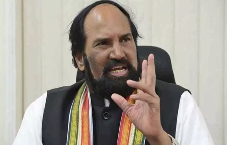 కాంగ్రెస్కు కార్యకర్తలే బలం- ఉత్తమ్కుమార్రెడ్డి కాంగ్రెస్కు కార్యకర్తలే బలం- ఉత్తమ్కుమార్రెడ్డి