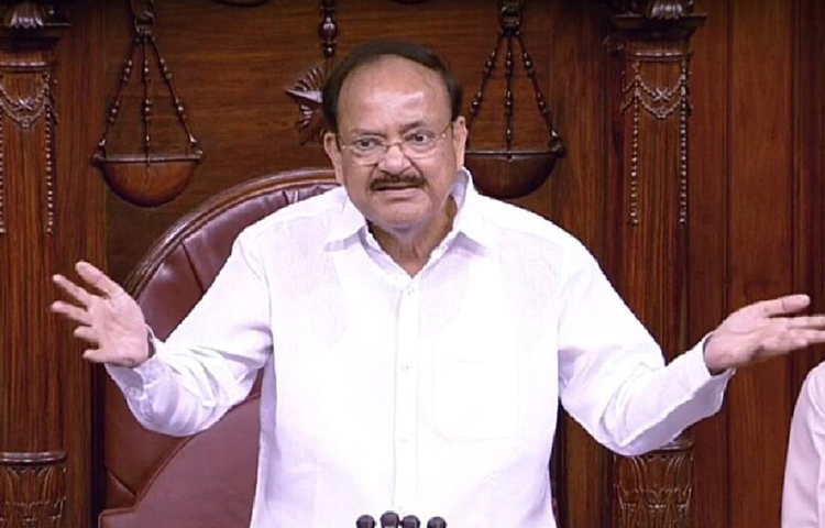 కంటోన్మెంట్లో రోడ్ల సమస్య పరిష్కరించండి: వెంకయ్య కంటోన్మెంట్లో రోడ్ల సమస్య పరిష్కరించండి: వెంకయ్య