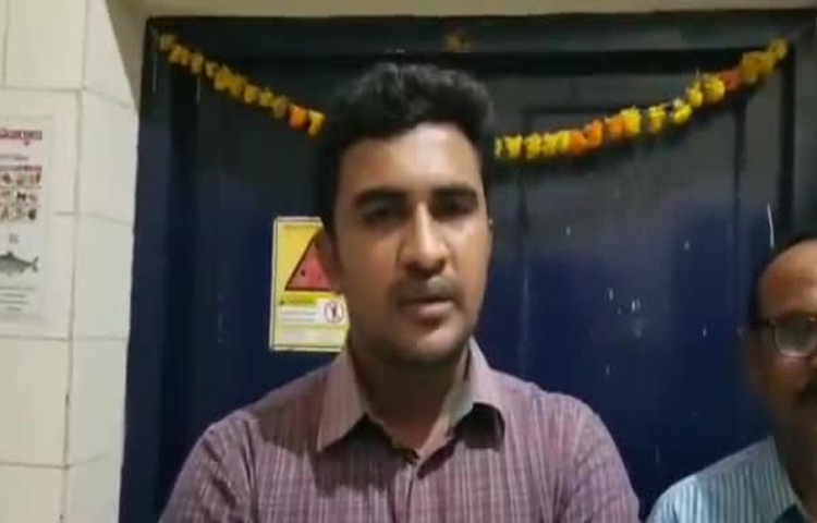 బయట నుండి వచ్చే భక్తులకు అనుమతి లేదు:ఆర్డీవో మధుసూదన్ బయట నుండి వచ్చే భక్తులకు అనుమతి లేదు:ఆర్డీవో మధుసూదన్