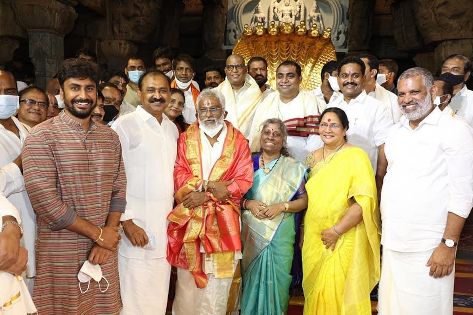 టీటీడీ ఛైర్మన్గా వైవీ సుబ్బారెడ్డి ప్రమాణ స్వీకారం టీటీడీ ఛైర్మన్గా వైవీ సుబ్బారెడ్డి ప్రమాణ స్వీకారం