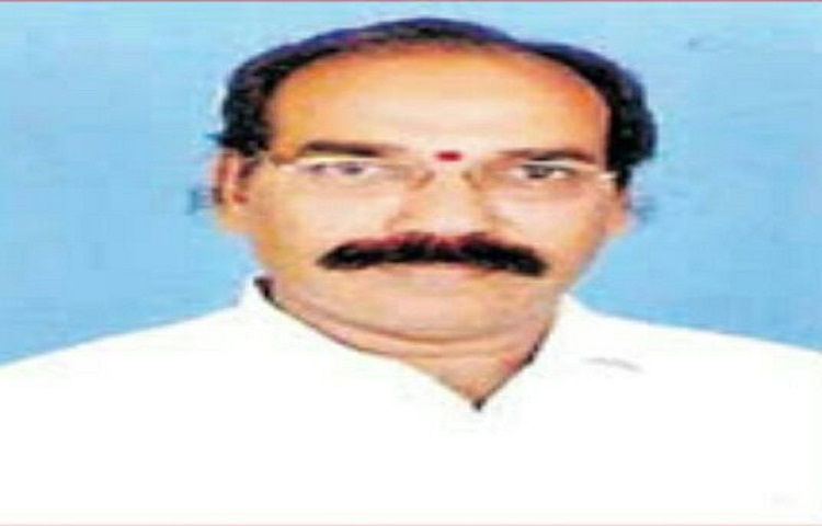 బాల్ బ్యాడ్మింటన్ సంఘం రాష్ట్ర అధ్యక్షుడు తోట మనోహరం గుండెపోటుతో మృతి బాల్ బ్యాడ్మింటన్ సంఘం రాష్ట్ర అధ్యక్షుడు తోట మనోహరం గుండెపోటుతో మృతి
