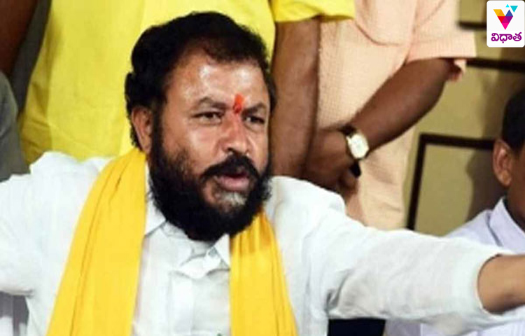 ఎడ్ల బండిపై చింతమనేని నిరసన ఎడ్ల బండిపై చింతమనేని నిరసన