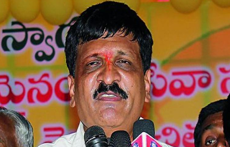 బండి సంజయ్పై నిన్న చేసిన వ్యాఖ్యలకు కట్టుబడి ఉన్నా: ఎమ్మెల్యే మైనంపల్లి బండి సంజయ్పై నిన్న చేసిన వ్యాఖ్యలకు కట్టుబడి ఉన్నా: ఎమ్మెల్యే మైనంపల్లి