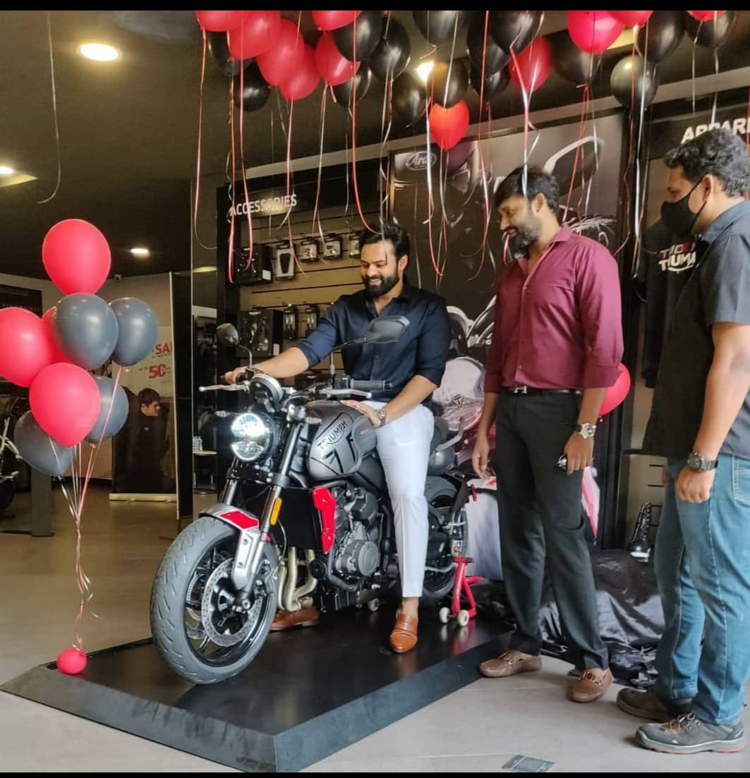 సాయిధర్మ తేజ్ బైక్ ధర తెలుసా? సాయిధర్మ తేజ్ బైక్ ధర తెలుసా?